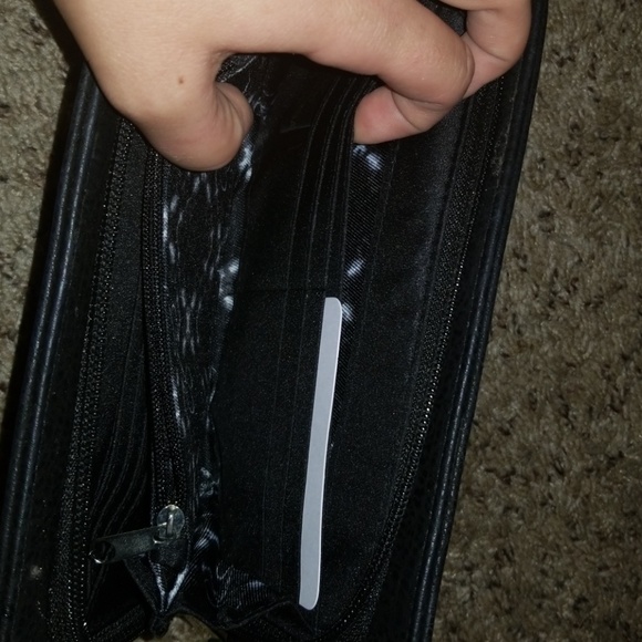 Jessica Simpson Wristlet Wallet - Picture 8 of 8